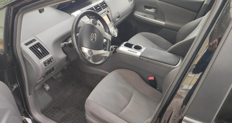 Toyota Prius cena 45000 przebieg: 360000, rok produkcji 2012 z Rzgów małe 29